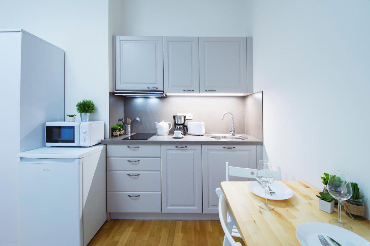 Apartamento Modern Pricna 4 *